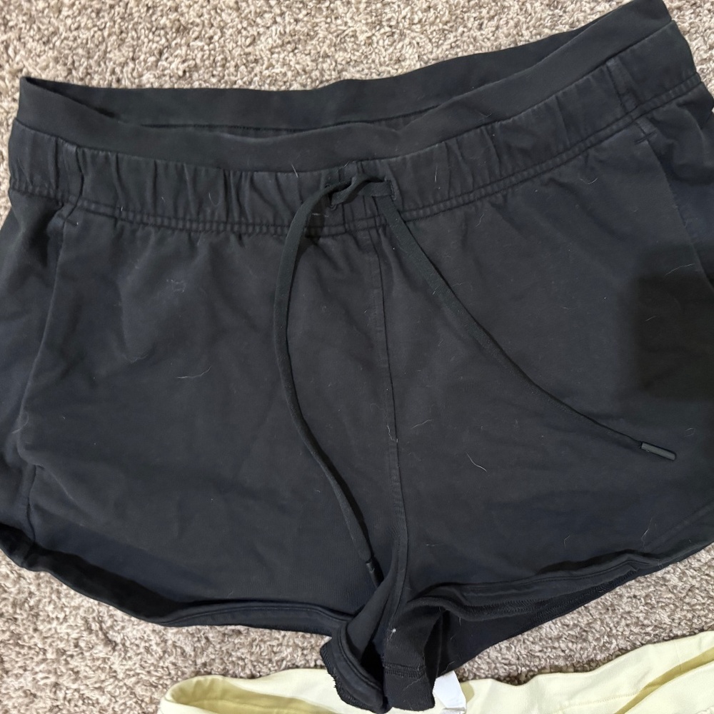 Lululemon Inner Glow High Rise 3" Short